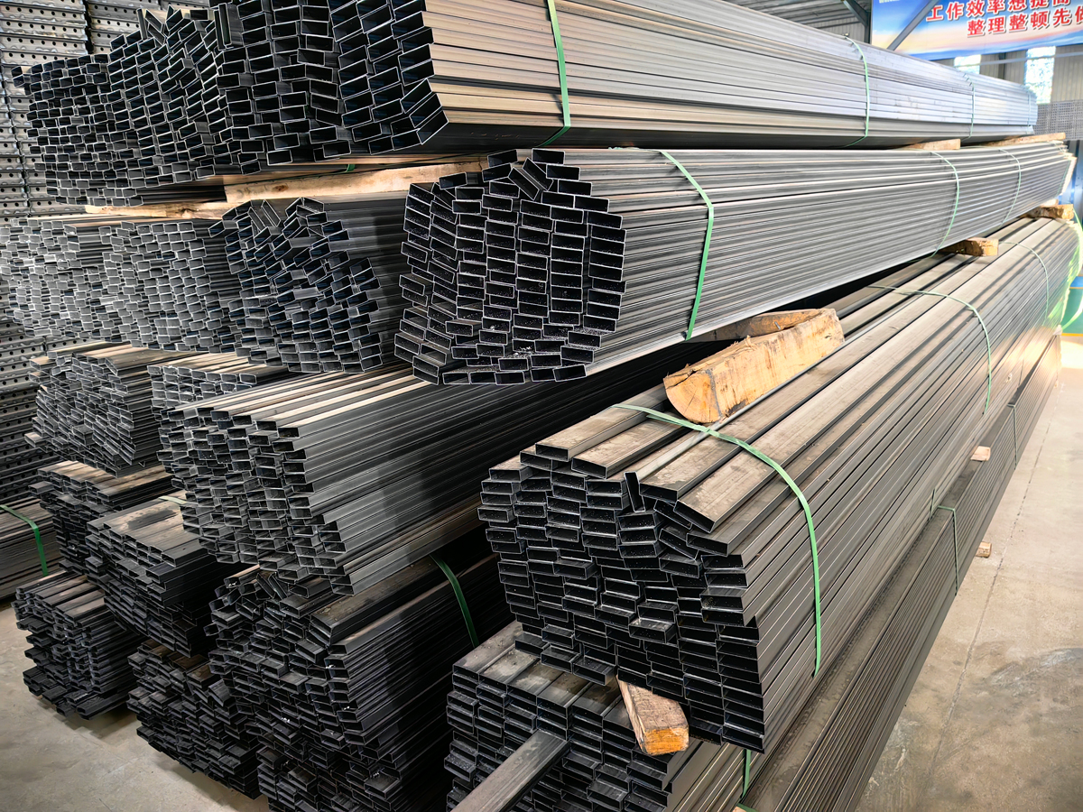 High strength alloy thin-walled rectangular tube